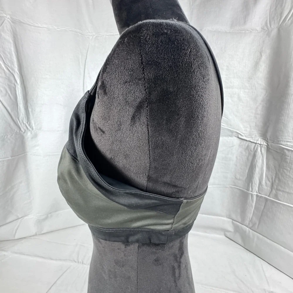Oakley Womens Large Gray Black Racerback Sports Bra Activewear